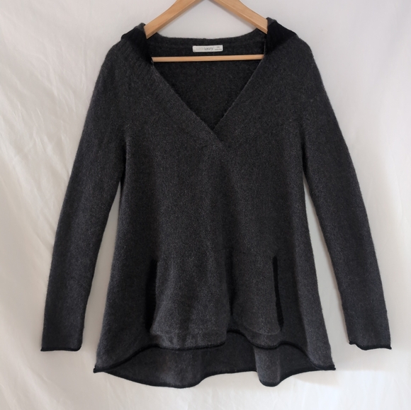 Subtle Luxury Fuzzy Cashmere V-Neck Flare Hoodie - Picture 11 of 13
